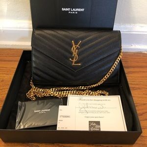 Medium Matelasse Leather Wallet-On-Chain